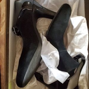 Gianni bernini memory foam pump maryjane brand new